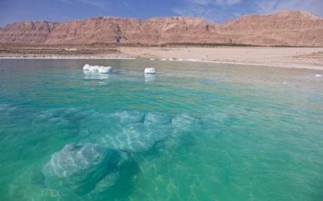 International tourist arrivals grew 6% in the first four months of 2018, compared to the same period last year, not only continuing the strong 2017 trend