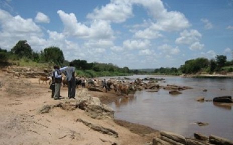 Completion of the 80.5 m high multi-purpose dam will enable the storage of 681 million m3 of water, of which 625 million m3 will be used for electricity production and downstream irrigation of agricultural land