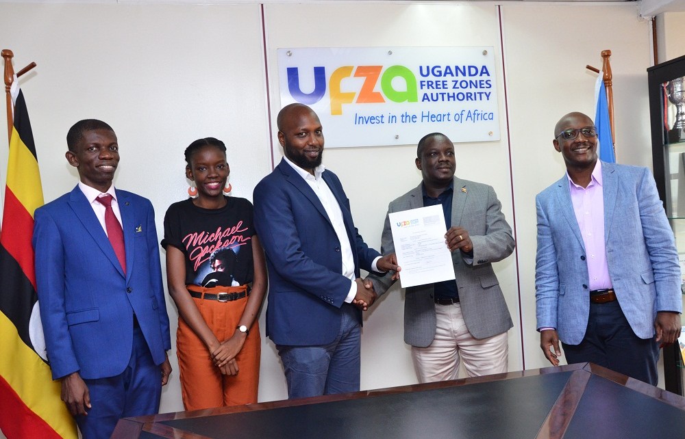 Uganda Free Zones Authority (UFZA) has issued two Developer’s Licenses to M/s BlockChain Technologies (U) Limited and M/s Shree Modern Textiles Ltd to develop Free Zones in Kampala and Jinja Districts respectively.