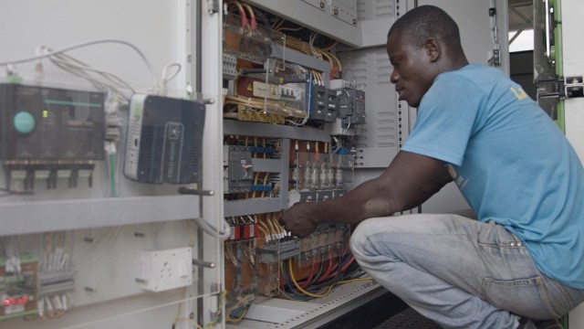 Finance commitments for grid-connected fossil fuel-fired power plants, specifically coal, decreased from USD 8.1 billion tracked in last year's report to USD 6.6 billion.