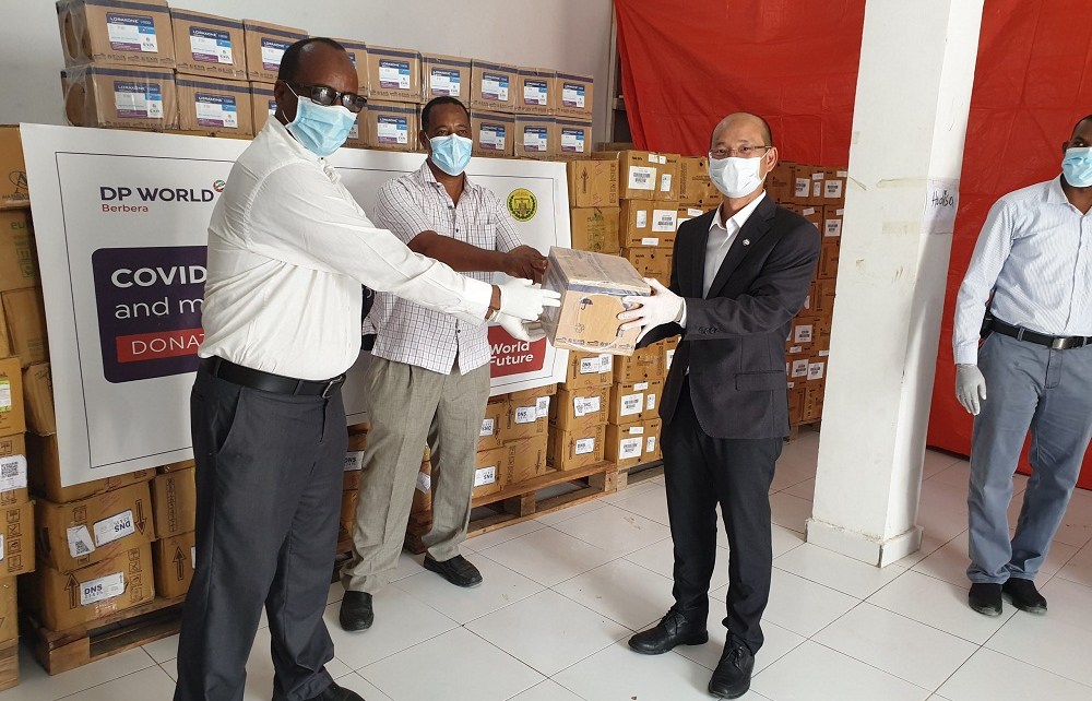 DP World, the logistics solutions company rebuilding the Somaliland Port of Berbera has handed the country a major boost in the fight against the COVID-19 with medical supplies.